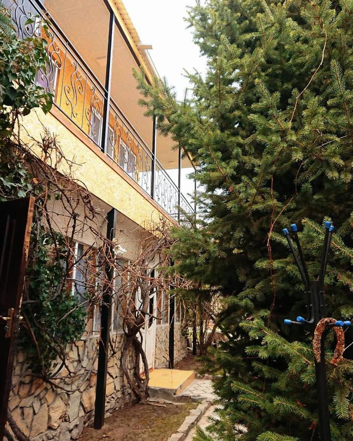 Hotel Petrovskaya Pristan 2 Tscholponata Exterior foto